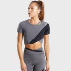 Gymshark Asymmetrical crop top - Smokey grey/black
